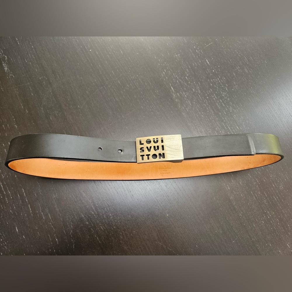 Louis Vuitton Men’s Black Belt